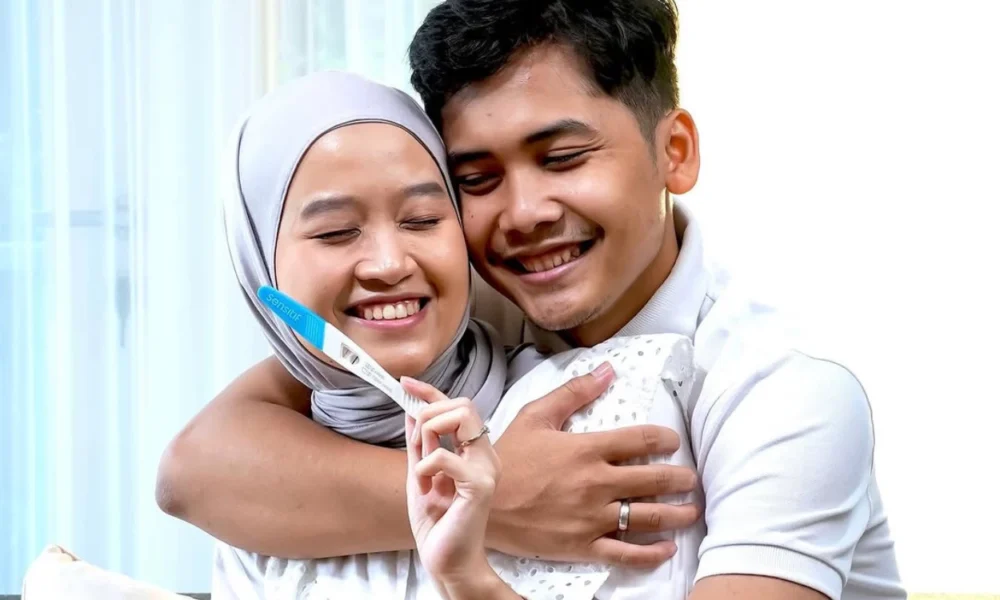 Selamat! bintang emon dan alca octaviani umumkan kehamilan usai tiga tahun menikah