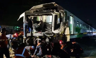Tabrakan kereta commuter line dengan truk di gresik, 1 korban tewas, 130 penumpang selamat