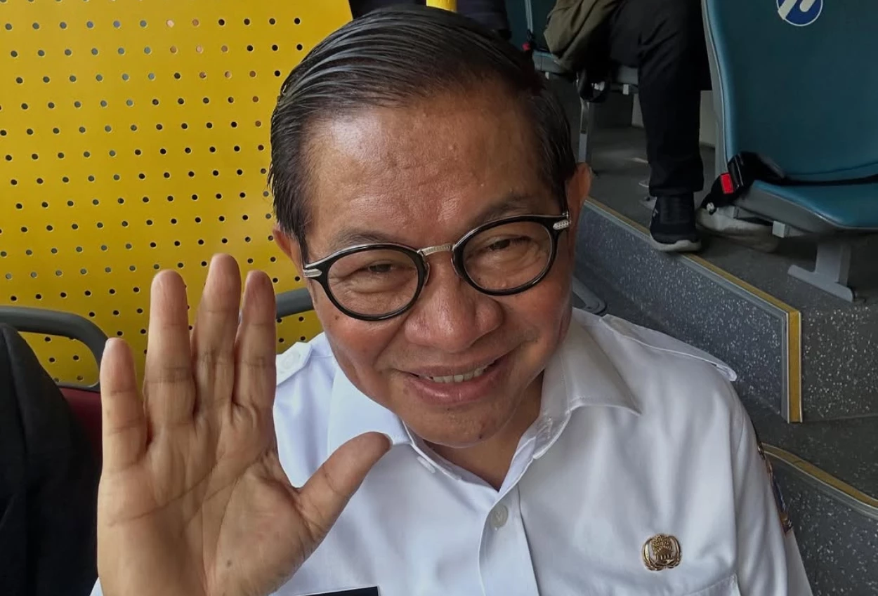 Tindak lanjuti pergub, pramono anung naik transportasi umum hari ini