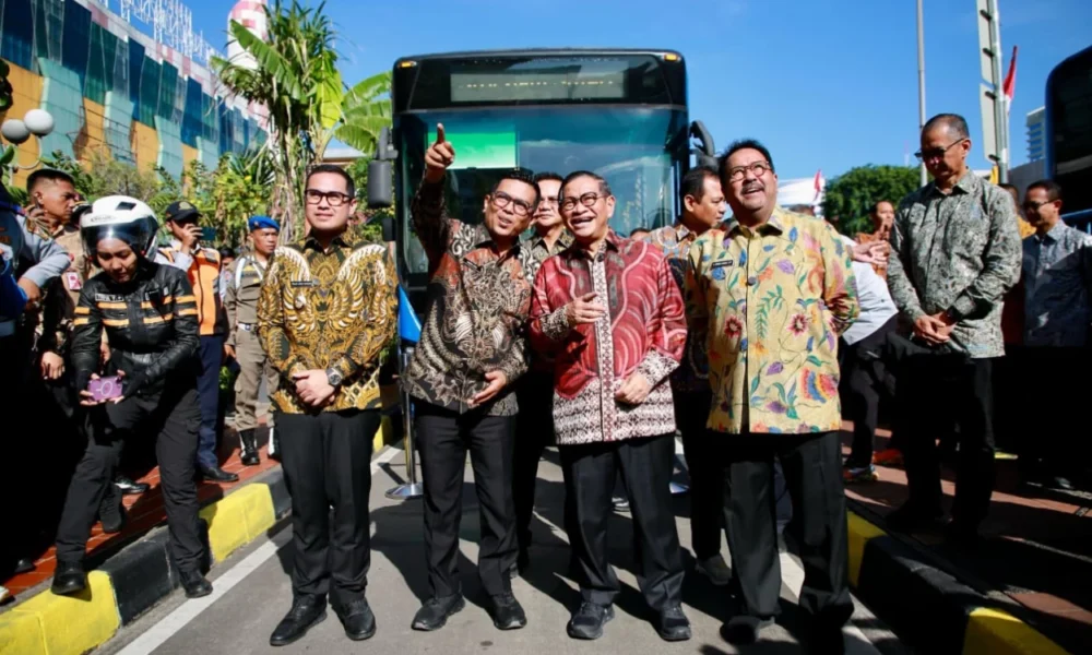 Transjabodetabek alam sutera blok m resmi beroperasi hari ini
