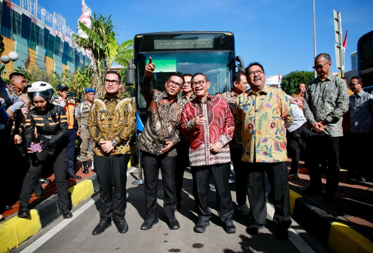 Transjabodetabek alam sutera blok m resmi beroperasi hari ini