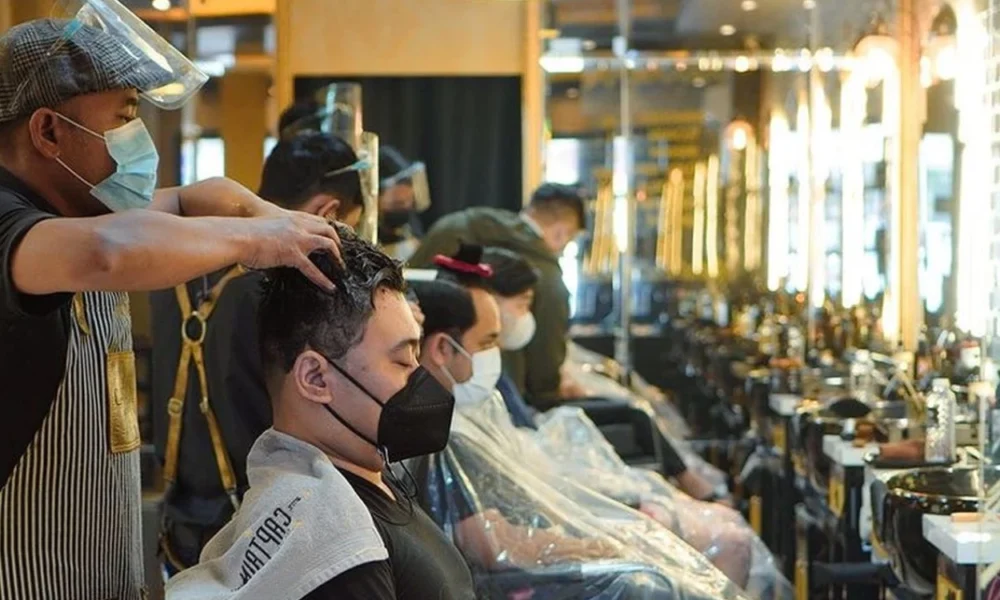 Tren pengunjung dan gaya potong rambut favorit di barbershop jakarta setelah lebaran