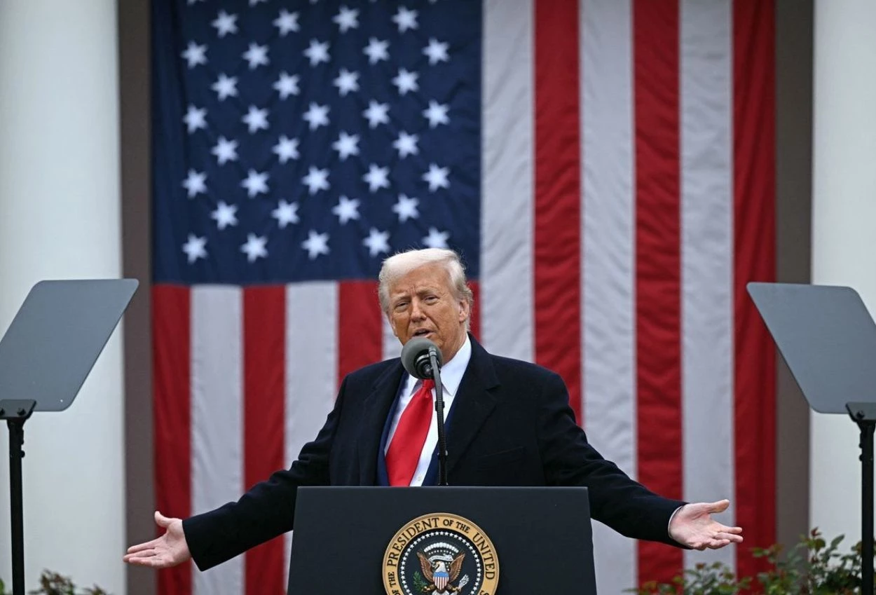 Trump bakal umumkan tarif tinggi untuk produk farmasi asing