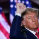 Trump tawarkan bantuan militer ke saudi senilai rp1.682 triliun, ada apa