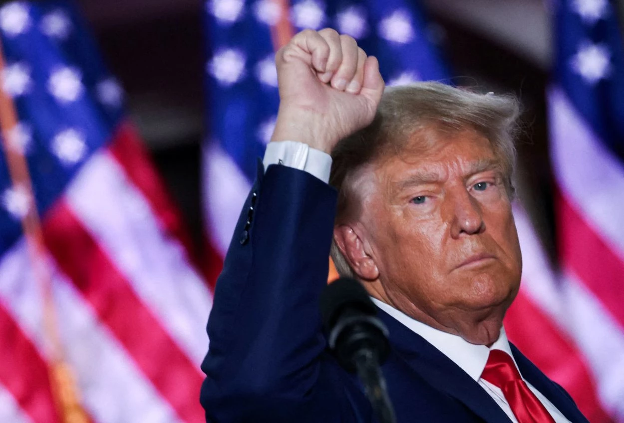 Trump tawarkan bantuan militer ke saudi senilai rp1.682 triliun, ada apa