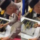 Unik! tanda tangan kapolda babel ada emoji senyum, begini kata netizen
