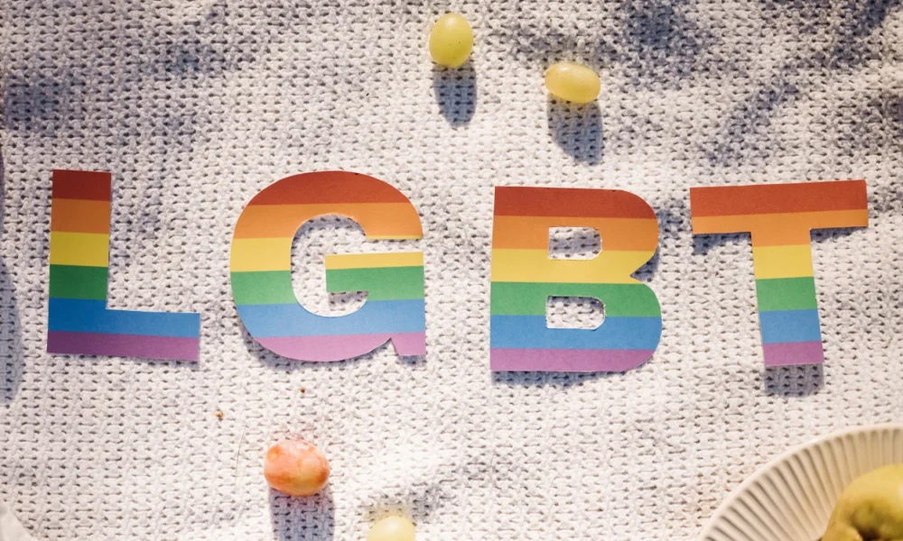 Video ciuman sesama jenis viral, wali kota makassar ingin perda anti lgbt