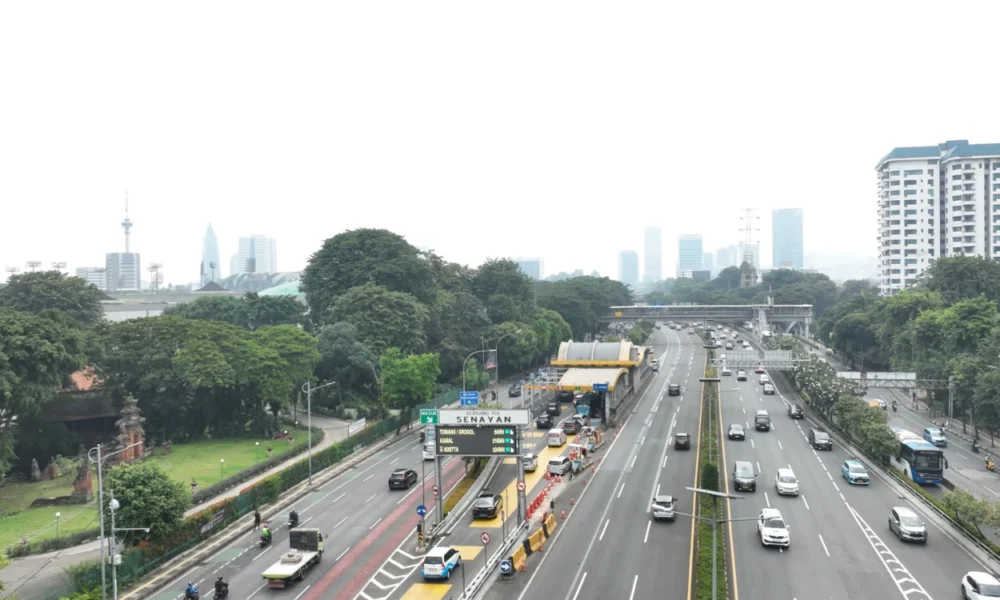 1.500 kendaraan padati tol arah monas