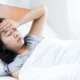 Apakah tidur yang berantakan bisa menyebabkan sakit kepala