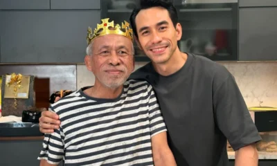 Ayah darius sinathrya tutup usia