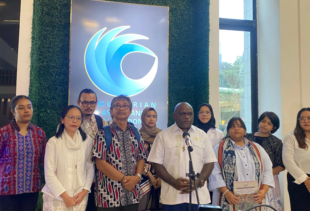 Beda dengan komnas ham, menteri pigai dukung kdm kirim siswa nakal ke barak