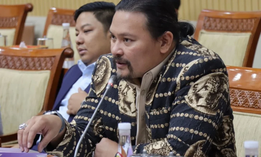 Dpr desak polda lakukan pendalaman kasus kematian mahasiswa uki, ada kejanggalan!