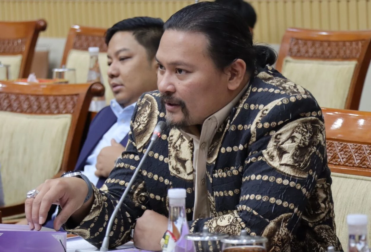 Dpr desak polda lakukan pendalaman kasus kematian mahasiswa uki, ada kejanggalan!