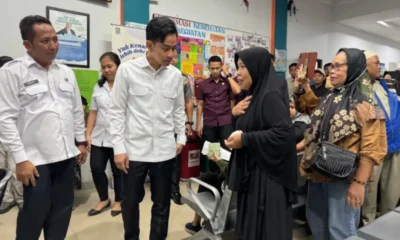 Gibran Rakabuming Tinjau Program Cek Kesehatan Gratis di Bekasi