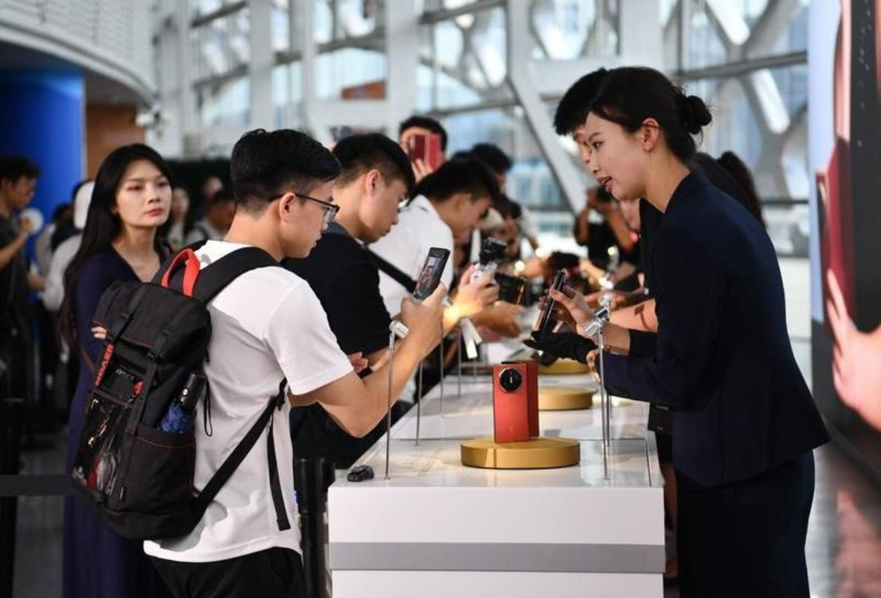 Huawei luncurkan laptop pertama berbasis harmonyos