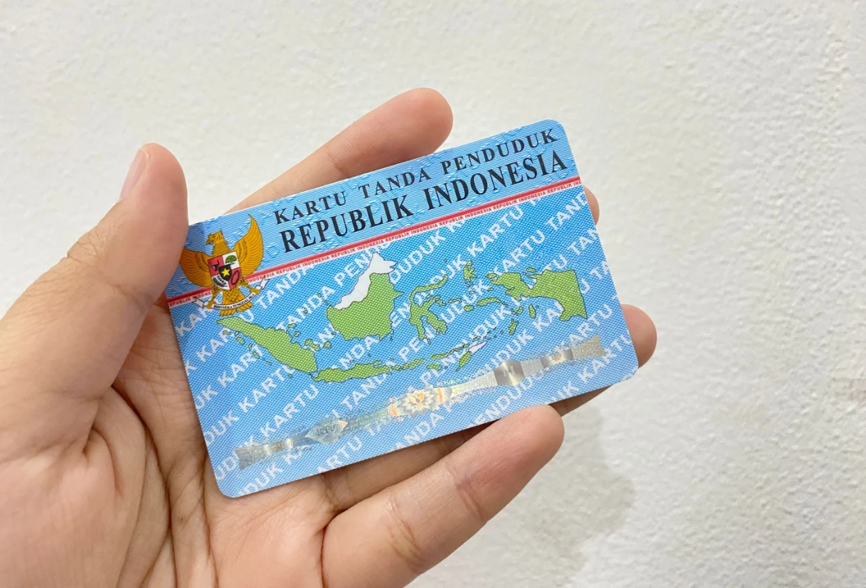 Ilustrasi kartu tanda penduduk indonesia (ktp)