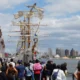 Kapal layar angkatan laut meksiko tabrak jembatan brooklyn, dua orang tewas