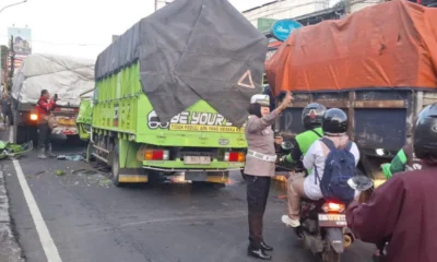 Kecelakaan dua truk di bogor, satu sopir dilarikan ke rumah sakit