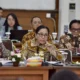 Mk putuskan pendidikan dasar harus gratis, komisi x jangan cuma di atas kertas