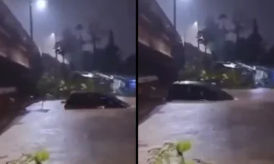 Mobil nekat terobos banjir hingga hanyut terbawa arus di serpong