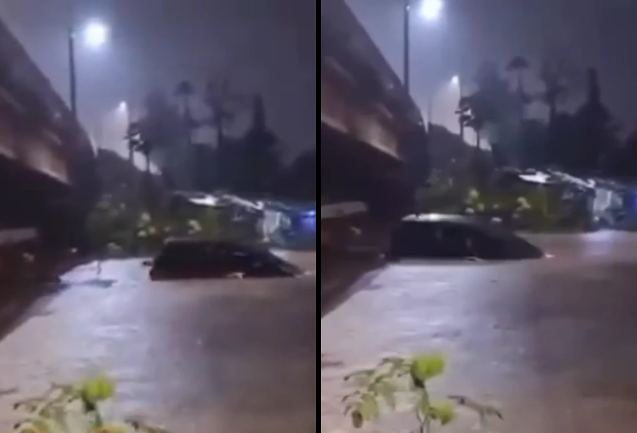 Mobil nekat terobos banjir hingga hanyut terbawa arus di serpong