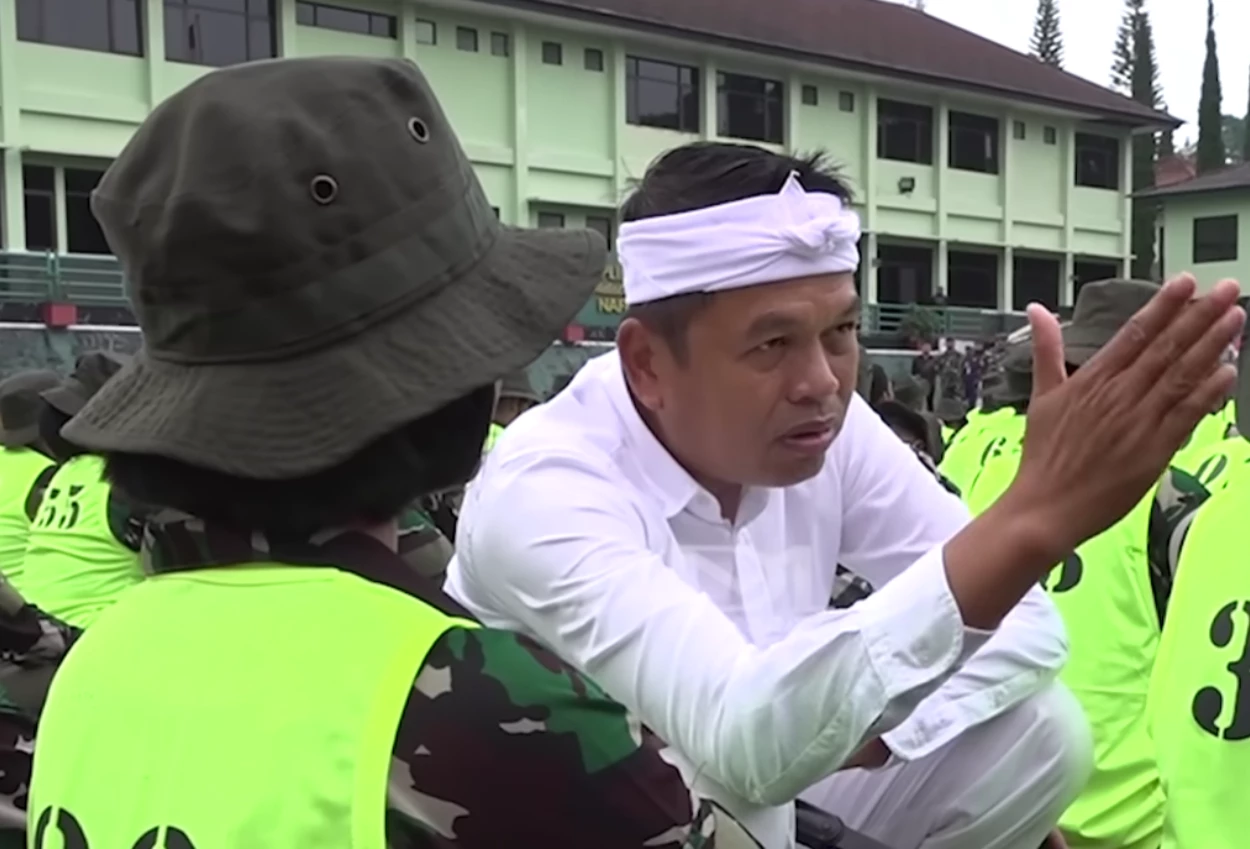 Orang tua selalu bertengkar, siswi ini curhat ke dedi mulyadi lebih nyaman di barak militer
