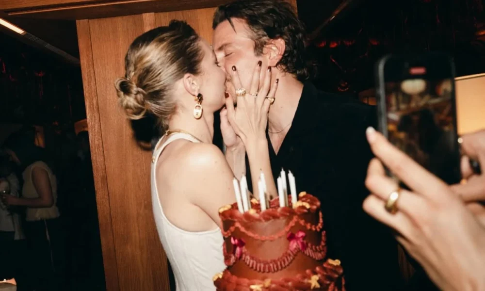 Pamer foto mesra, gigi hadid dan bradley cooper resmi pacaran