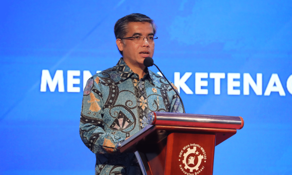 Pemerintah resmi keluarkan se soal larangan perusahaan menahan ijazah karyawan