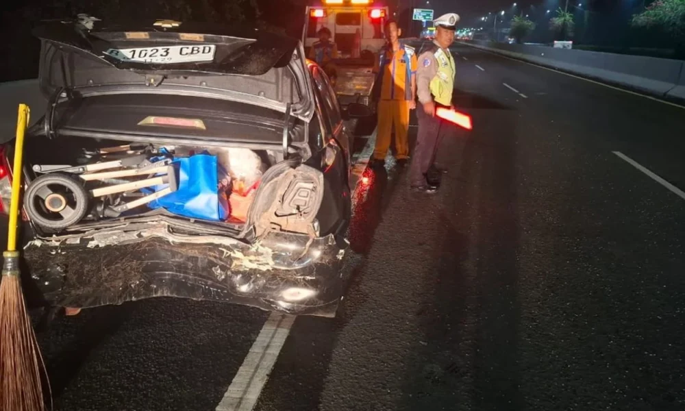 Polisi ungkap identitas pengemudi mobil byd tabrak lari di tol sedyatmo