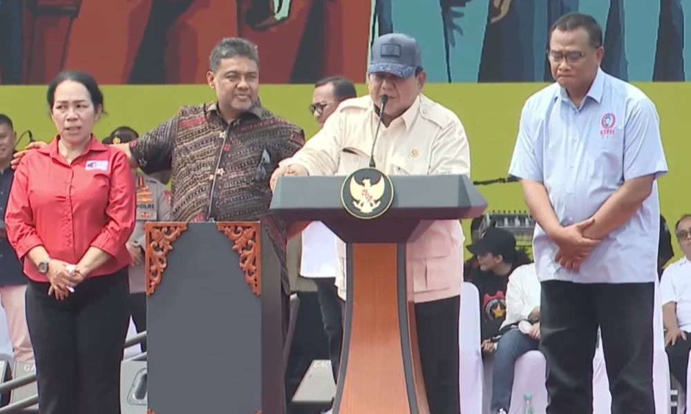 Presiden prabowo hadiri peringatan may day 2025 di monas
