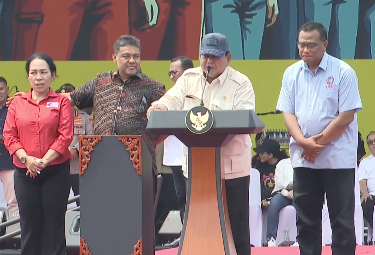 Presiden prabowo hadiri peringatan may day 2025 di monas