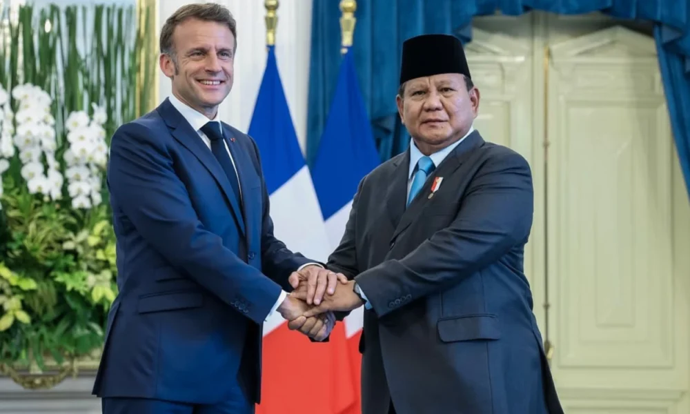 Presiden prancis emmanuel macron dan presiden ri prabowo subianto