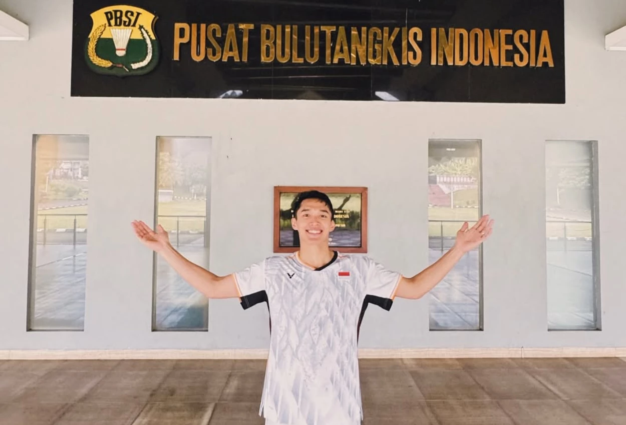 Resmi tinggalkan pelatnas pbsi, jonatan christie akhirnya tiba waktunyaa