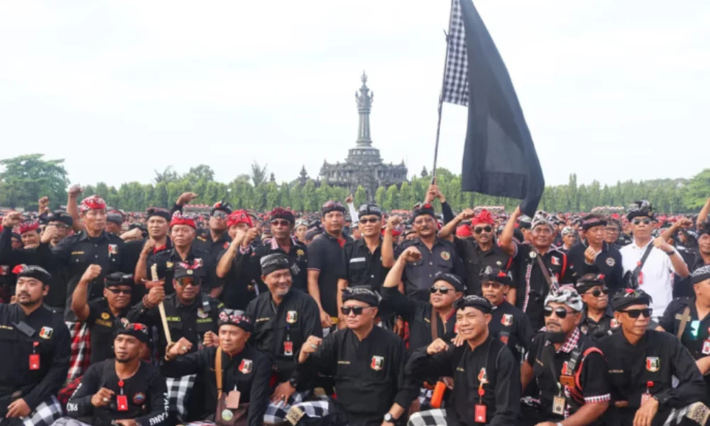 Sebanyak 13 ribu pecalang di bali deklarasi tolak preman berkedok ormas