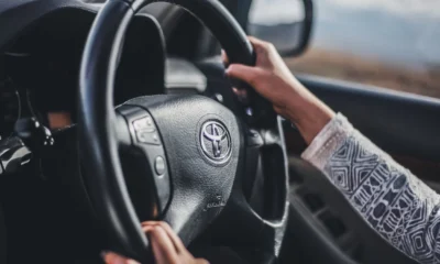 Toyota dan daihatsu pimpin penjualan mobil ritel april 2025, byd hingga denza masuk 10 besar