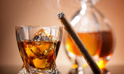 Xi jinping perintahkan pejabatnya kurangi pengeluaran untuk alkohol dan rokok