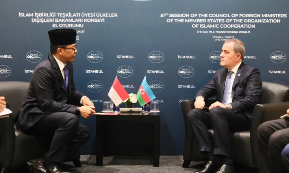 96 wni dievakuasi dari iran, menlu ri apresiasi dukungan azerbaijan