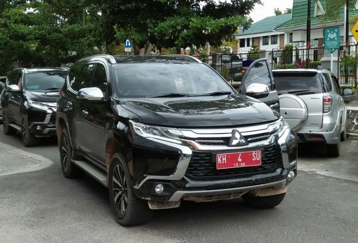 Anggaran mobil dinas pejabat eselon i naik, hampir rp1 miliar per unit