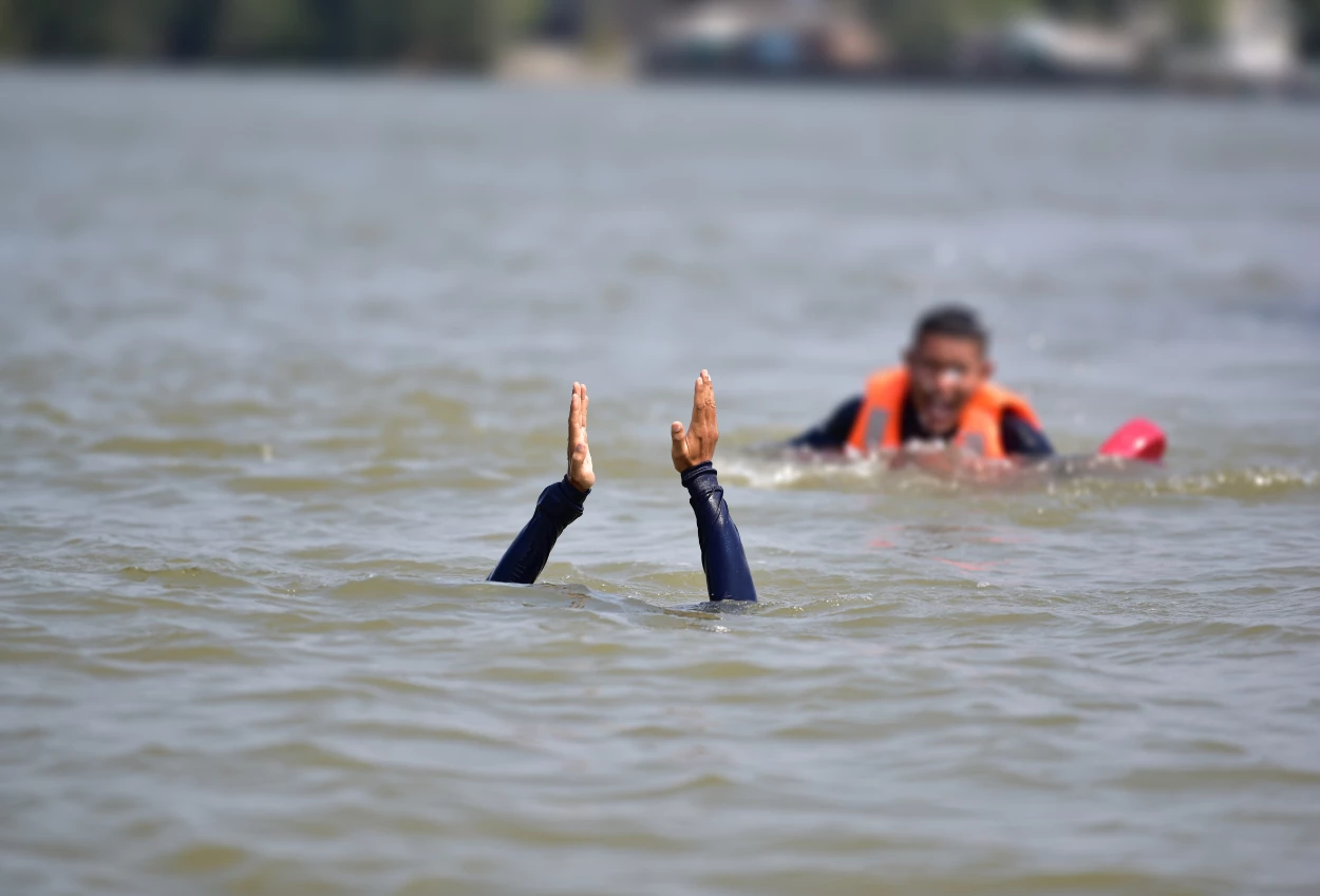 Bocah di tangerang tewas tenggelam di kubangan air sedalam 1,5 meter