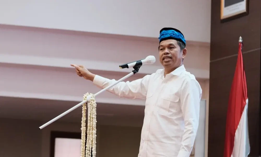 Dedi mulyadi tegas larang anak anak di jabar keluar rumah lebih dari jam 9 malam