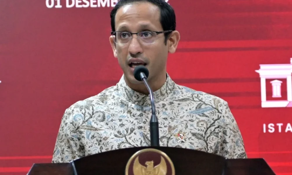 Gandeng hotman paris, nadiem makarim komentar soal dugaan korupsi pengadaan laptop