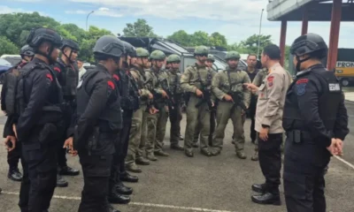Imbas teror bom, tni evakuasi penumpang pesawat saudi airlines yang mendadak darurat di kualanamu