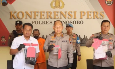 Kapolres wonosobo, akbp m. akbar bantilan dalam konferensi pers di polres wonosobo, senin (26)
