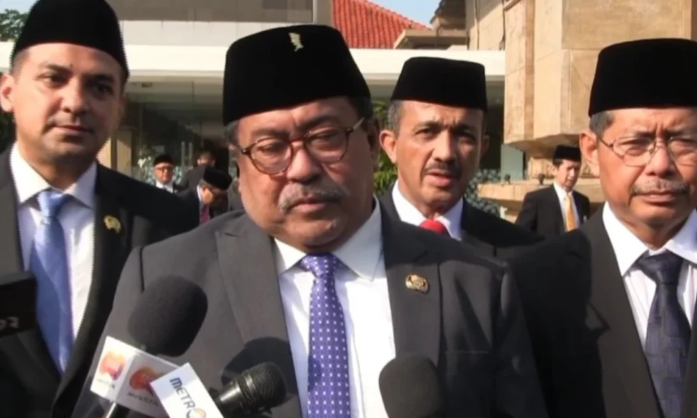 Spmb dki jakarta 20252026 error! rano karno ribuan orang masuk serentak