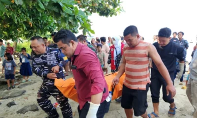 Tim sar gabungan berhasil evakuasi mayat yang mengapung di pantai galau pandeglang