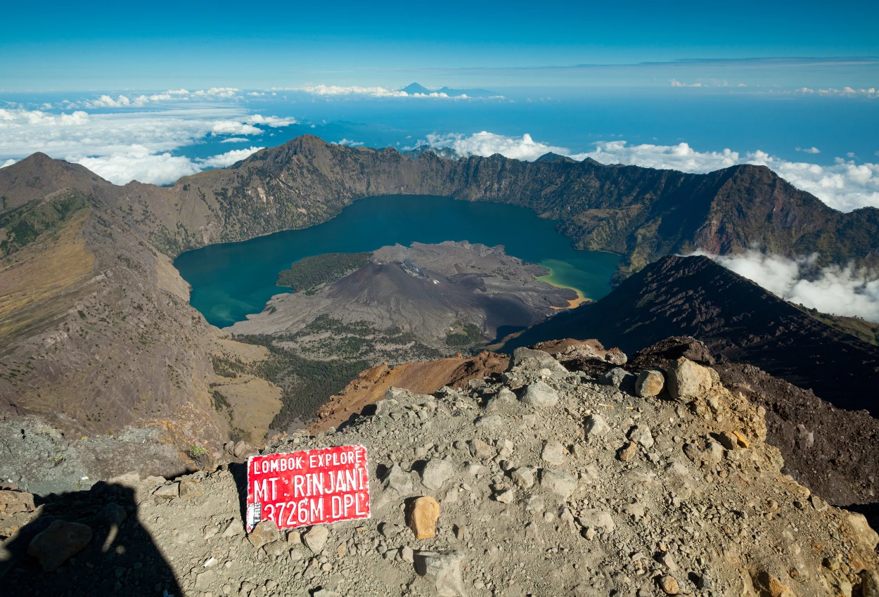 Turis brasil alami musibah di gunung rinjani, ini kata kemenparekraf