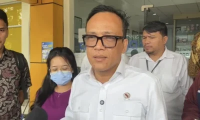Wamenaker sidak perusahaan yang tahan ijazah dan minta rp25 juta untuk tebusan