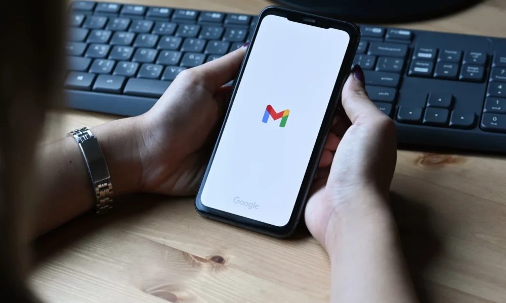 1,8 miliar pengguna gmail terancam serangan siber lewat gemini ai