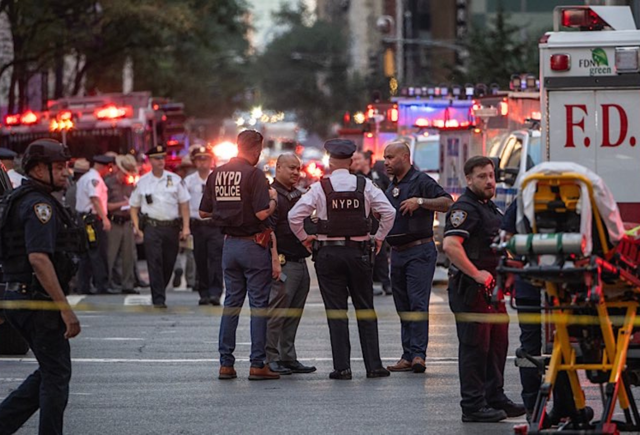 5 orang tewas dalam kasus penembakan di new york