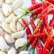 Bawang dan beras kompak turun, tapi harga cabai masih panas!